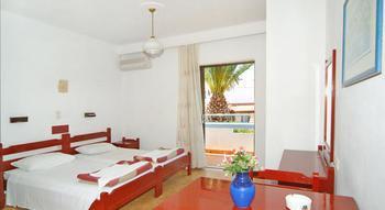 Apartahotel Yiannis Yard & 3*