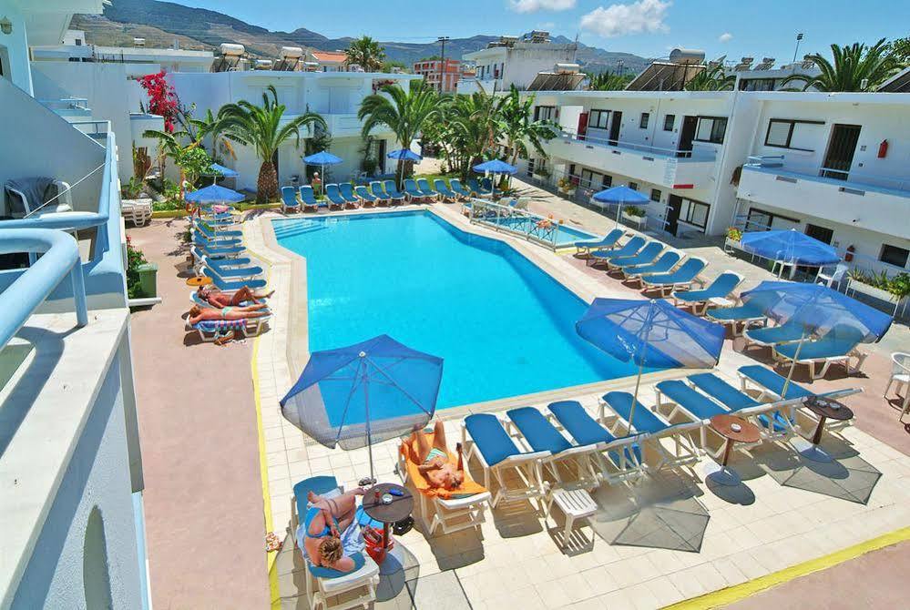Yiannis Yard & Aparthotel 3*